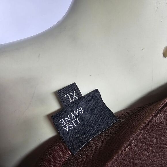 Lisa bayne xl top R15 - Picture 4 of 5